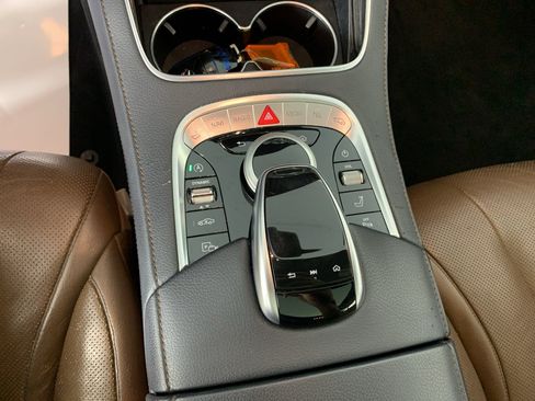 Used 2018 Mercedes-Benz S 450 Sedan image 25