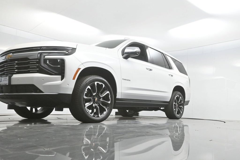 New 2025 Chevrolet Tahoe Premier AWD/4WD image 14
