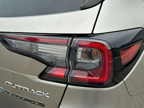 Used 2020 Subaru Outback Limited w/ Popular Package #2 AWD/4WD image 35