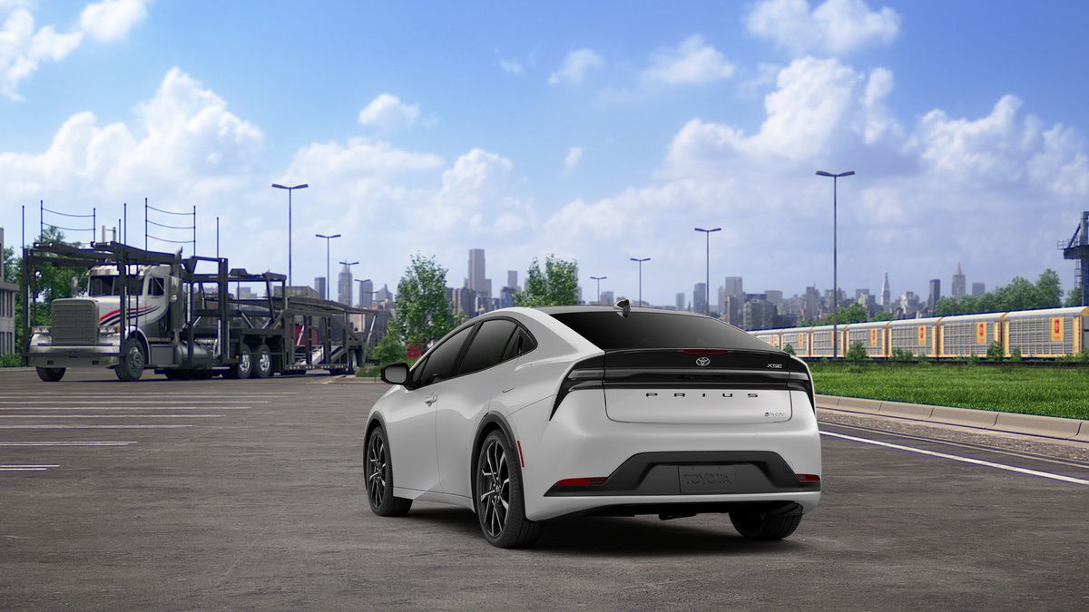 New 2027 Toyota Prius Plug-In Hybrid FWD image 9