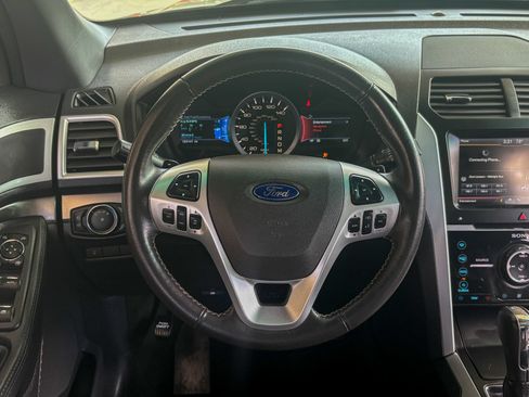Used 2014 Ford Explorer Sport w/ Equipment Group 401A AWD/4WD image 29