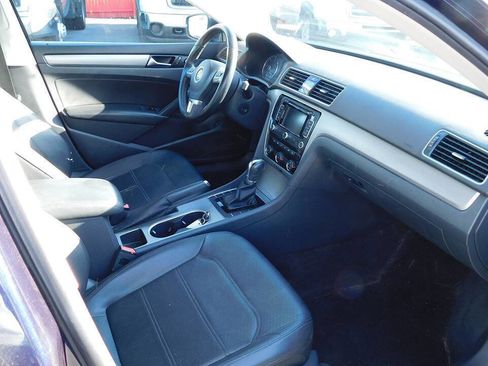 Used 2014 Volkswagen Passat TDI SE FWD image 32
