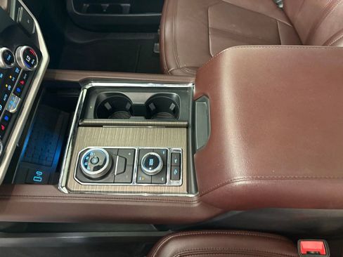 Used 2024 Ford Expedition Max Limited image 32