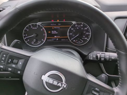 Used 2025 Nissan Rogue SV FWD image 10