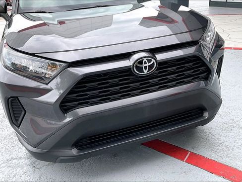 Certified 2022 Toyota RAV4 LE FWD image 31
