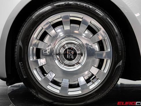 Used 2014 Rolls-Royce Ghost RWD image 23