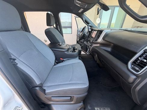 Used 2022 RAM 3500 Big Horn AWD/4WD image 41
