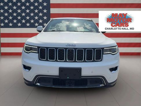 Used 2017 Jeep Grand Cherokee Limited w/ Luxury Group II image 8