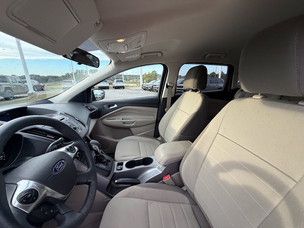Used 2015 Ford Escape SE FWD image 21