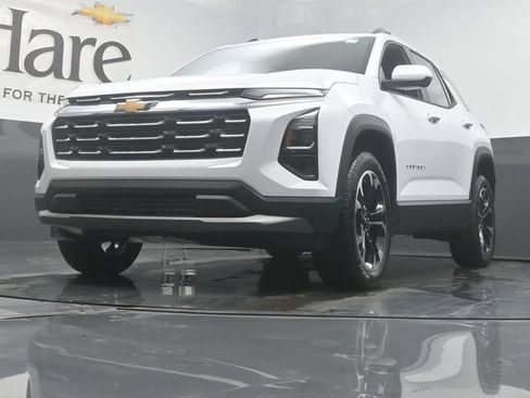 New 2026 Chevrolet Equinox LT w/ Safety and Technology Package AWD/4WD image 4