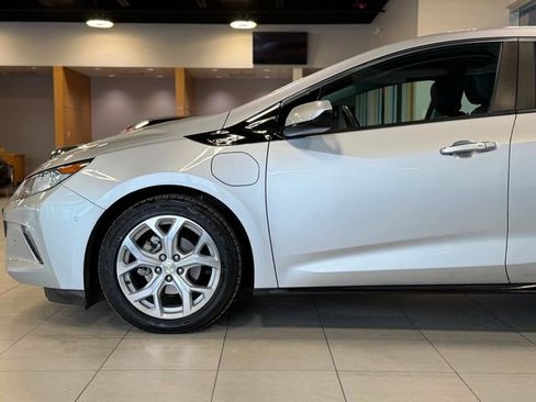 Used 2017 Chevrolet Volt Premier w/ Driver Confidence II Package image 7