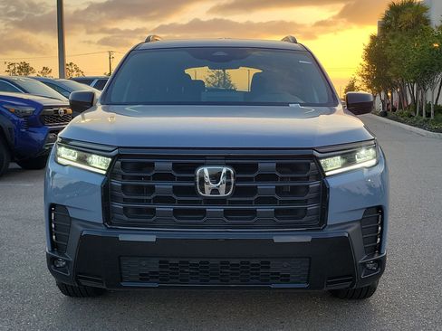 New 2026 Honda Pilot Sport image 2