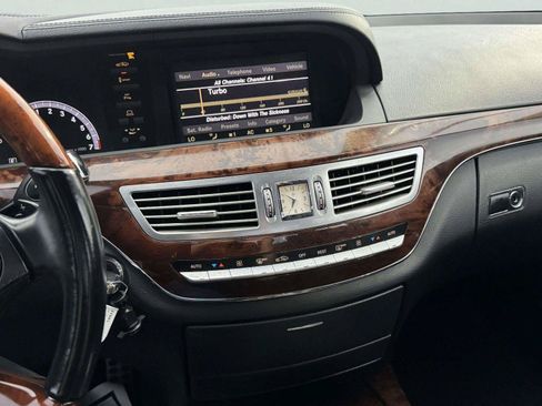 Used 2013 Mercedes-Benz S 550 image 29