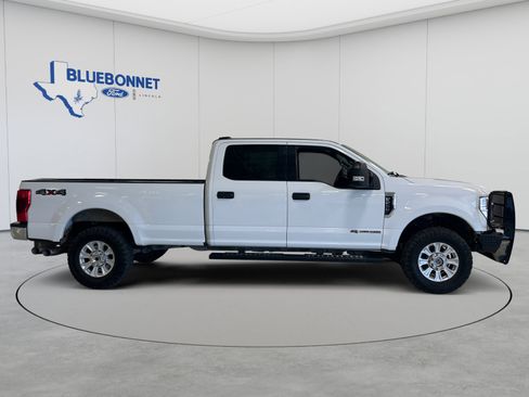 Used 2021 Ford F250 XLT AWD/4WD image 4