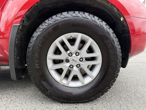 Used 2014 Nissan Frontier SV w/ SV Value Truck Package image 11