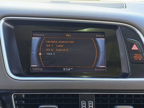 Used 2017 Audi Q5 2.0T Premium image 22