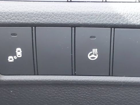 Used 2018 Hyundai Santa Fe Sport FWD image 27