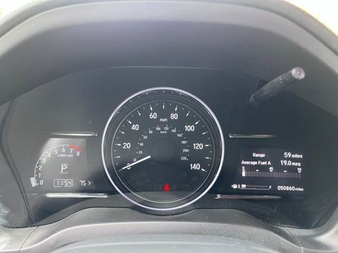 Used 2021 Honda HR-V EX image 10