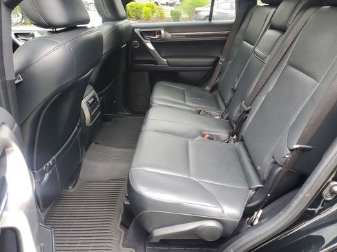 Used 2023 Lexus GX 460 Luxury w/ Accessory Package AWD/4WD image 10