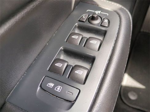 Used 2025 Volvo S60 B5 Plus image 23