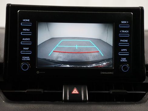 Used 2020 Toyota RAV4 LE image 18