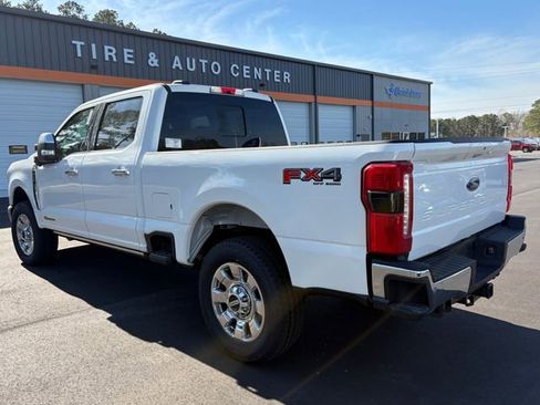 New 2026 Ford F250 Lariat w/ Lariat Ultimate Package image 3