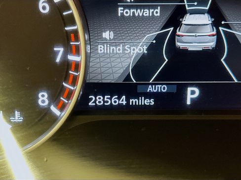 Used 2023 Nissan Pathfinder SL AWD/4WD image 19