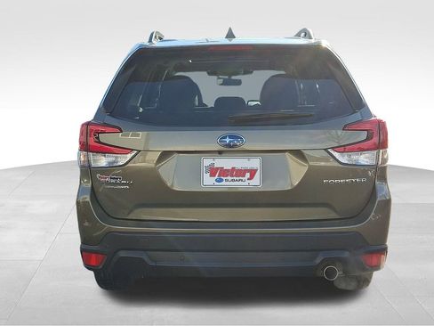Used 2023 Subaru Forester Limited image 5