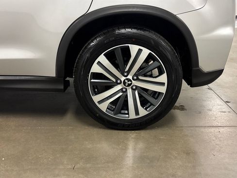 Used 2023 Mitsubishi Outlander Sport ES AWD/4WD image 11