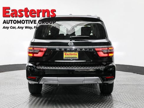 Used 2022 Nissan Armada SV w/ SV Appearance Package image 6