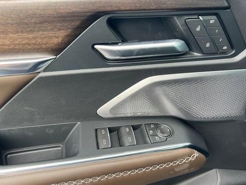 New 2026 GMC Acadia Denali Ultimate image 8