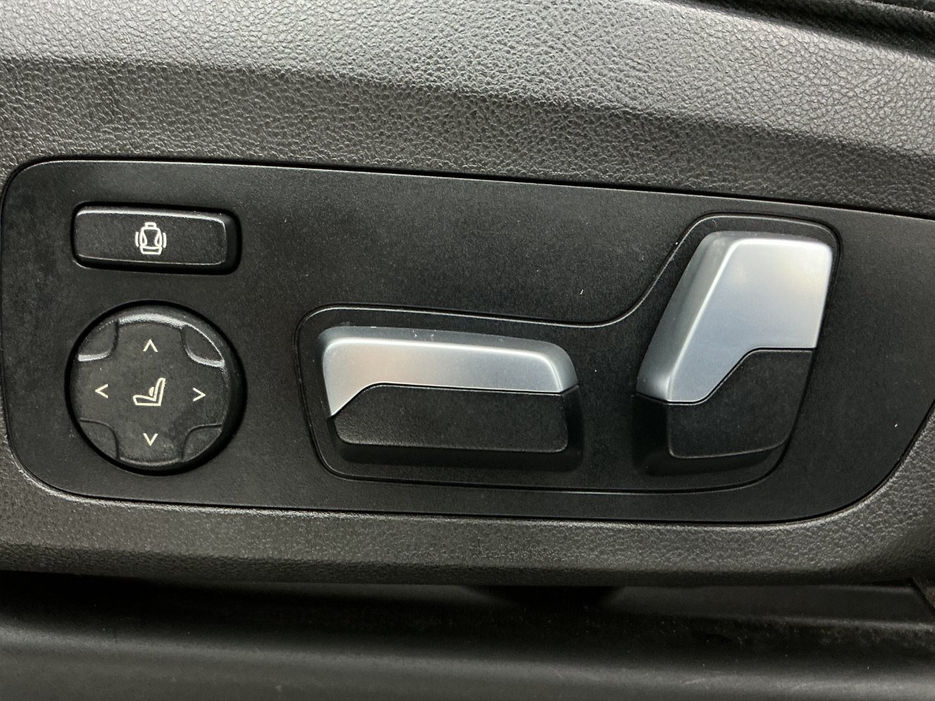 Used 2018 BMW X3 xDrive30i AWD/4WD image 40