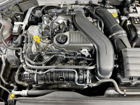 Used 2024 Volkswagen Jetta Sport FWD image 28