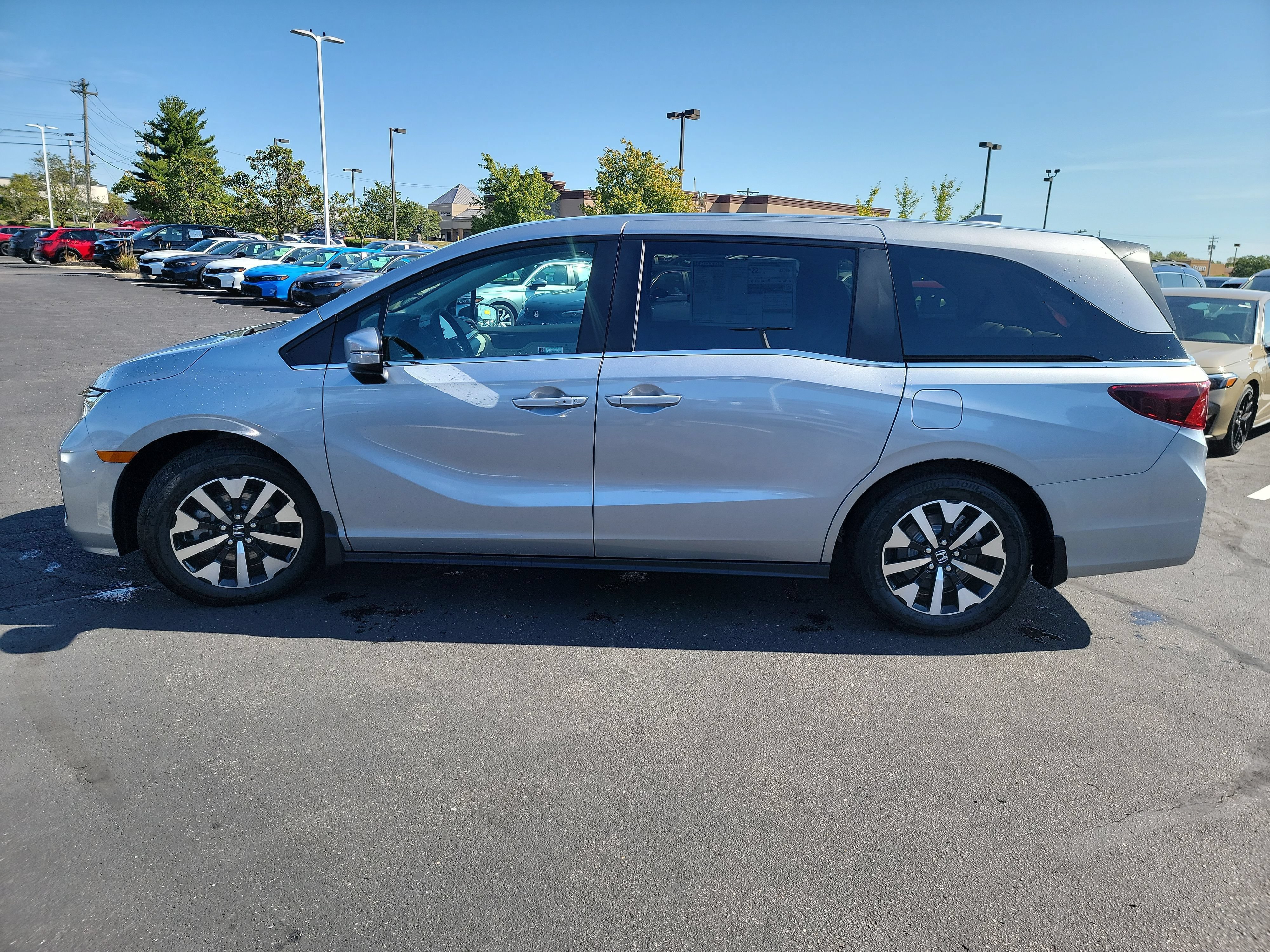 New 2027 Honda Odyssey EX-L image 16