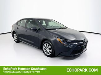 Used 2025 Toyota Corolla LE FWD video 1