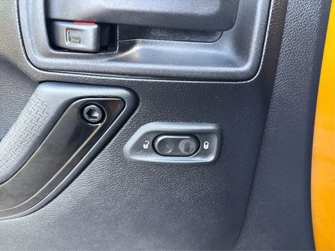 Used 2014 Jeep Wrangler Unlimited Sahara image 8