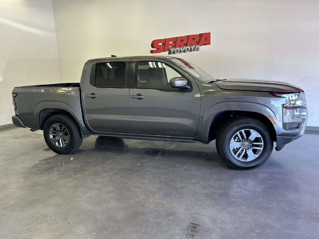 Used 2026 Nissan Frontier SV RWD image 2