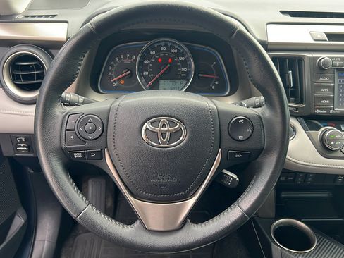 Used 2014 Toyota RAV4 Limited AWD/4WD image 16
