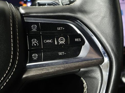 Used 2023 Jeep Grand Cherokee Overland w/ Advanced Protech Group III image 47