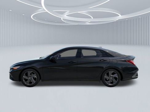 New 2026 Hyundai Elantra Sport FWD image 3