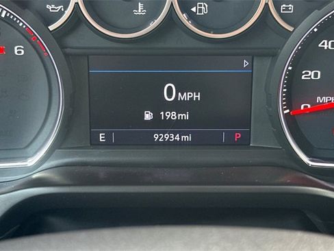 Used 2020 Chevrolet Silverado 1500 RST image 25