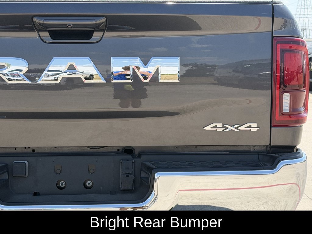 Used 2025 RAM 2500 Limited AWD/4WD image 8