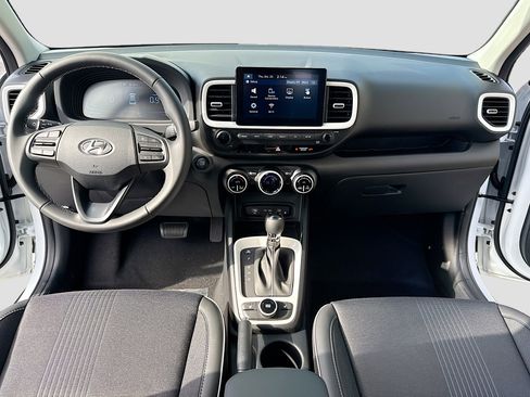 New 2026 Hyundai Venue SEL image 3