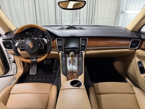 Used 2016 Porsche Panamera Edition image 12