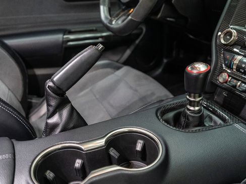 Used 2020 Ford Mustang Shelby GT350 w/ Technology Package image 63