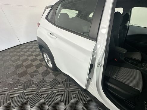 Used 2021 Hyundai Kona SE FWD image 27
