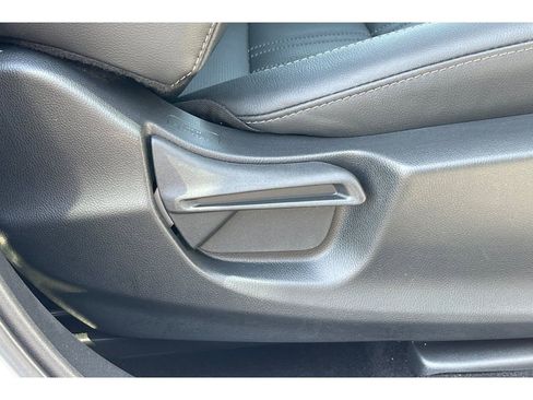 Certified 2025 Honda HR-V EX-L image 23