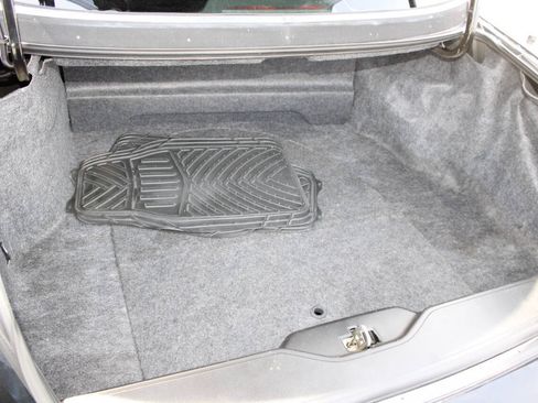 Used 1995 Cadillac De Ville Sedan FWD image 23