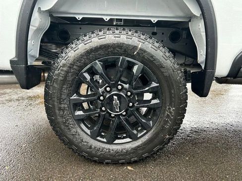 New 2026 Chevrolet Silverado 2500 Custom w/ Custom Value Package image 9