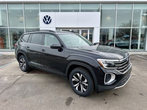 New 2026 Volkswagen Atlas SE image 1